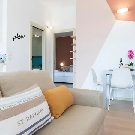 아파트 Nadi Con Vista Mare A By Yohome 페자로