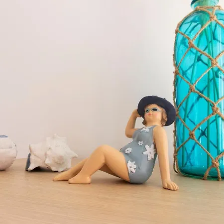 Nadi Con Vista Mare A By Yohome 페자로